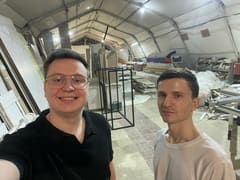 Основатели метркухни в своём цехе в Ярославле